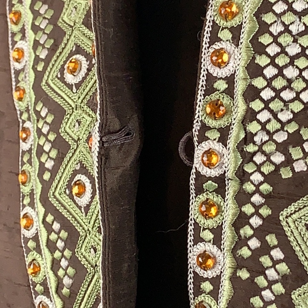 Victor costa brown & green embroidered top size 12 - Picture 3 of 6